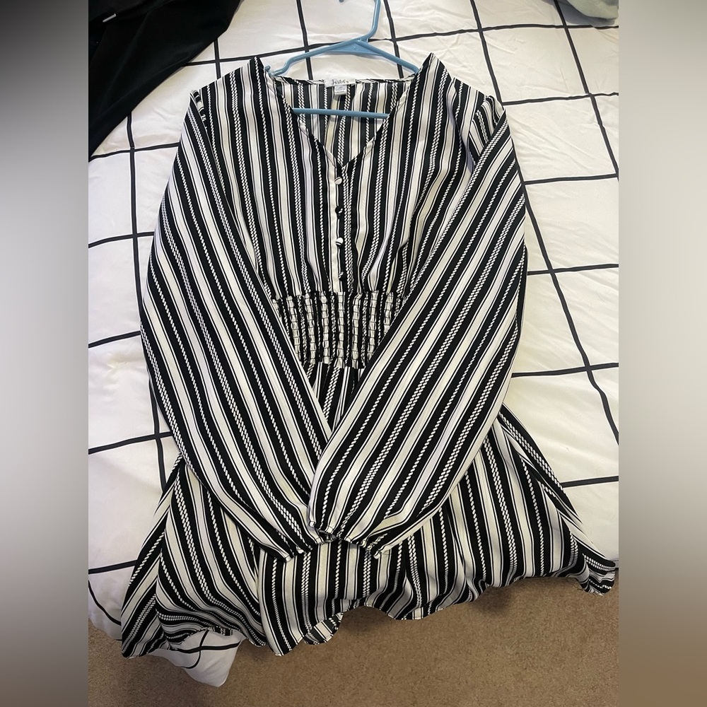 BLACK N WHITE DRESS